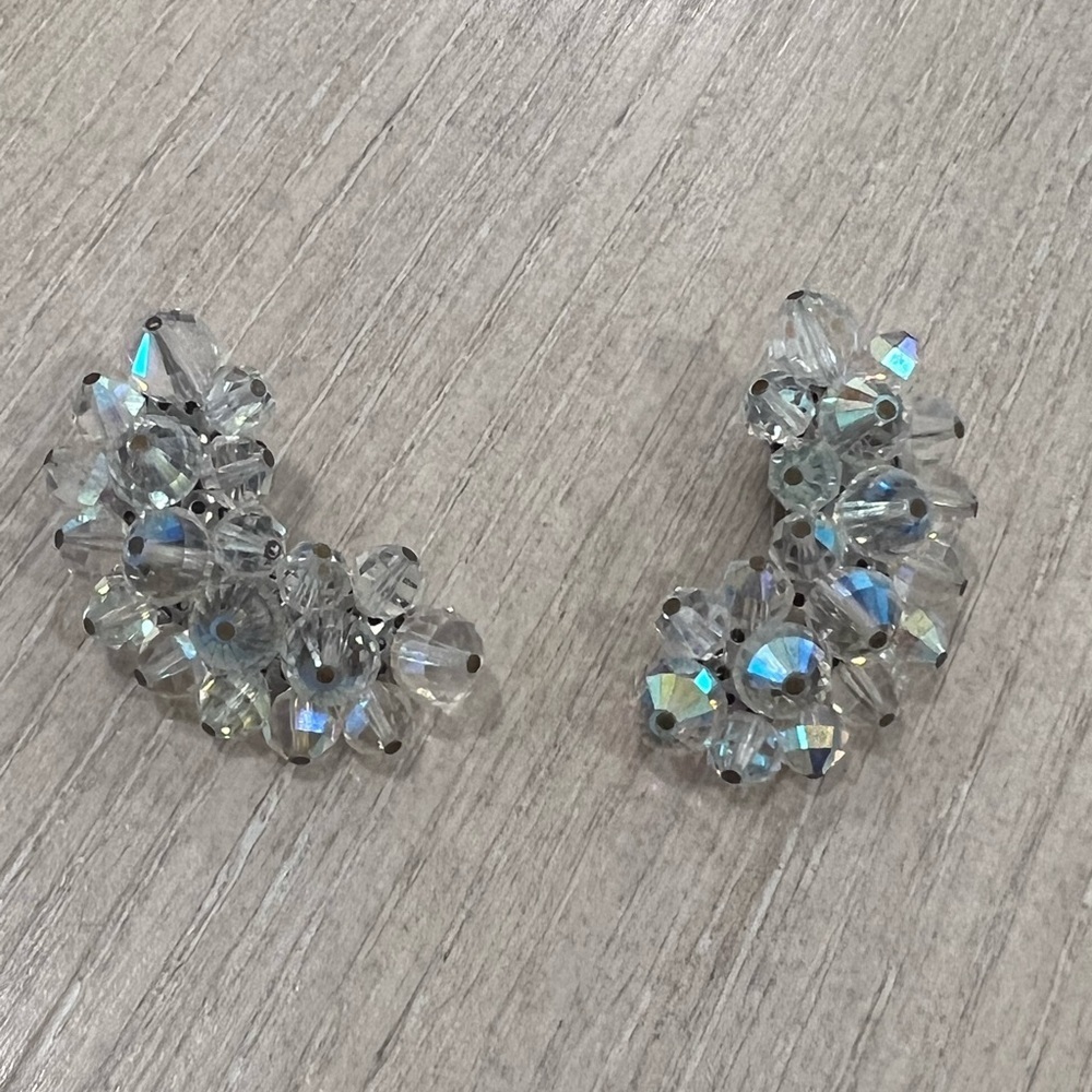Laguna 1950s Aurora Borealis Crystal Silver Tone Clip On Earrings - Picture 4 of 4